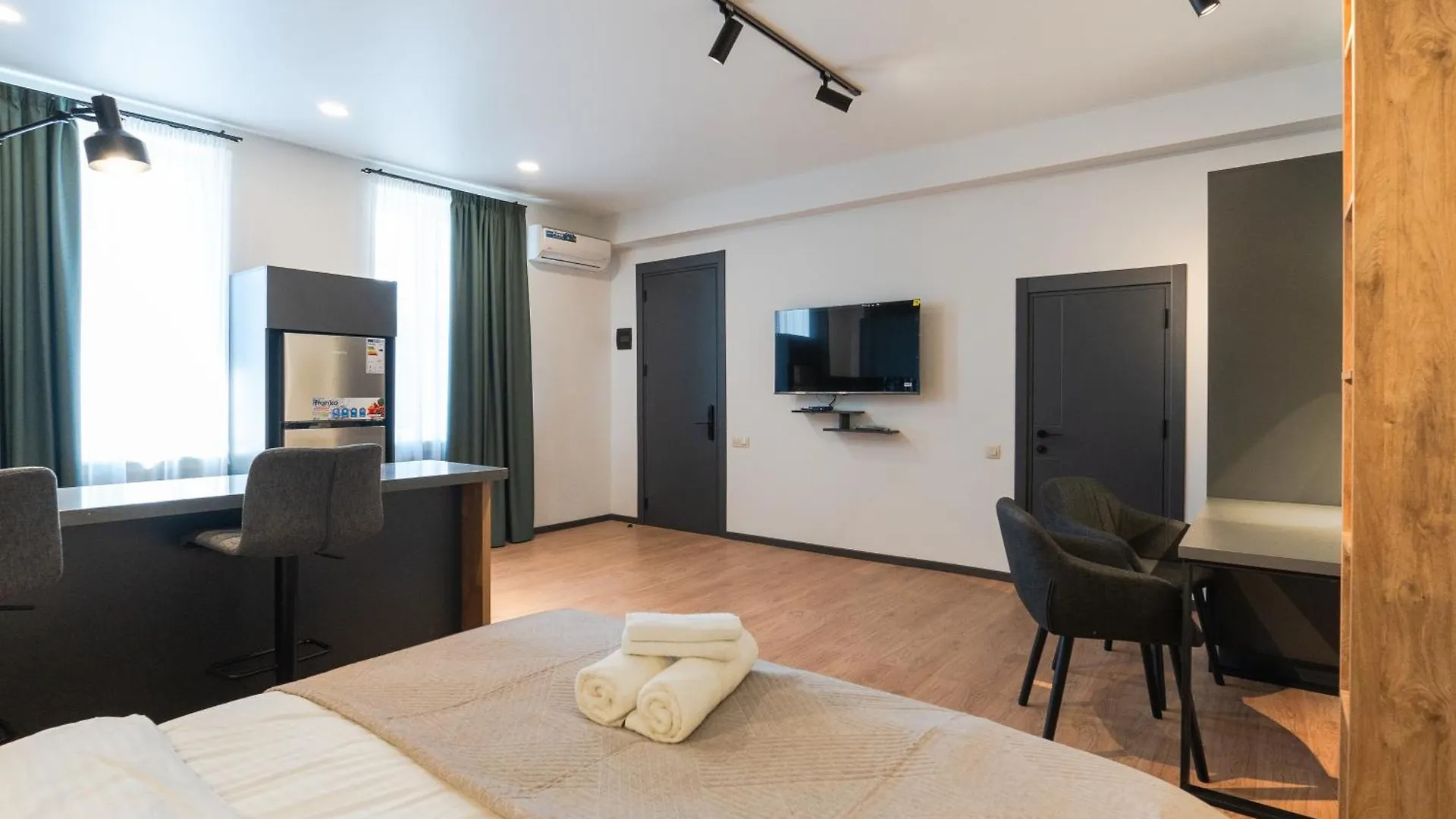 Aparthotel Stones Throw Apartments Tbilisi