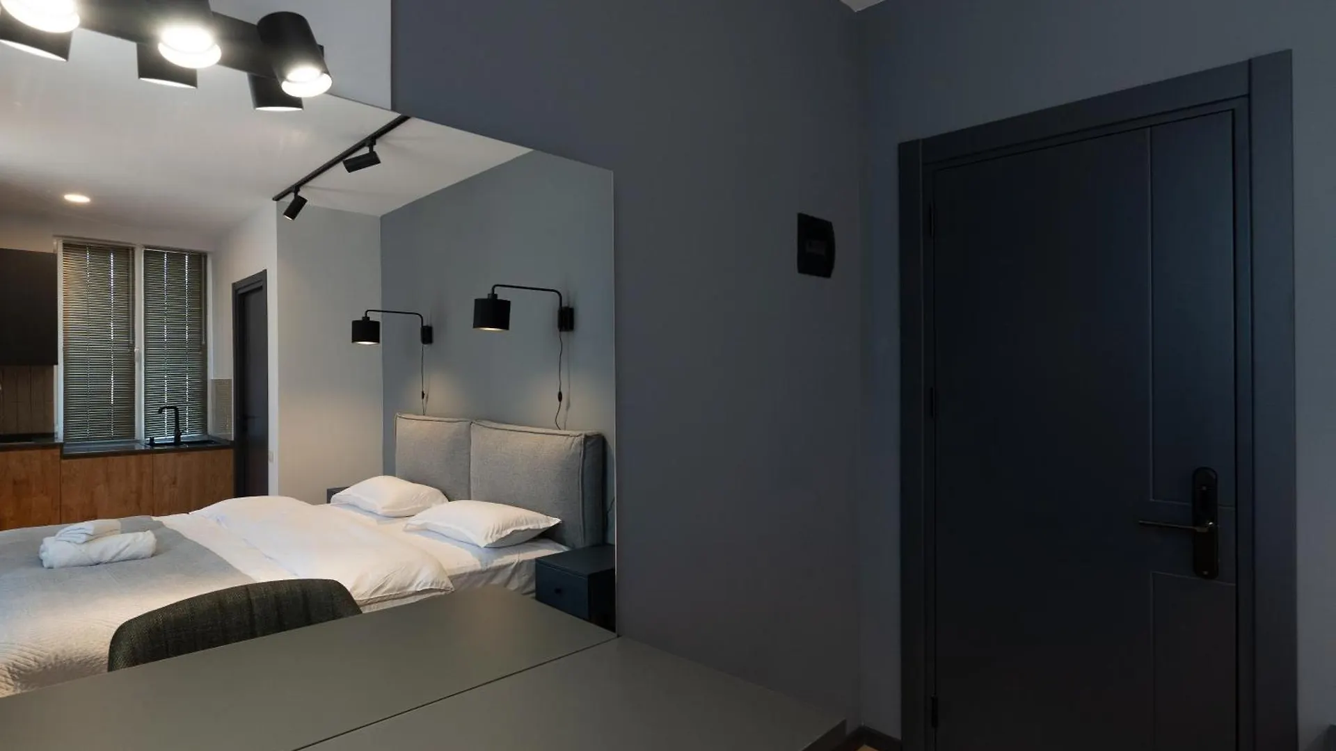 Stones Throw Apartments Tiflis 0*,
