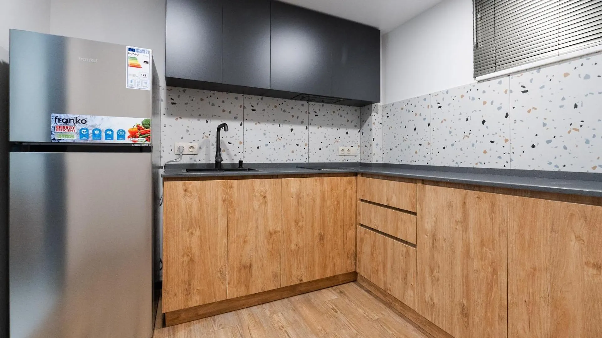 Stones Throw Apartments Tiflis Apart Otel