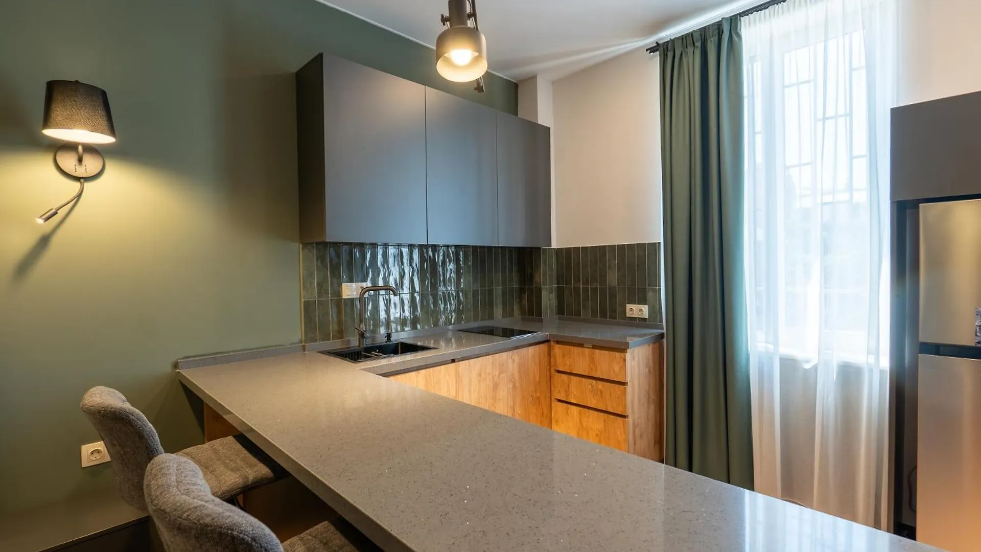 Apart Otel Stones Throw Apartments Tiflis Gürcistan